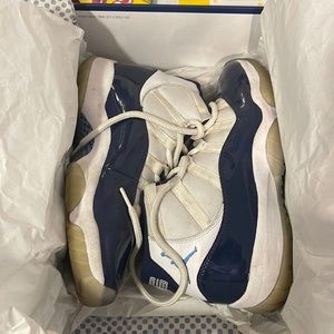AIR JORDAN 11 RETRO
